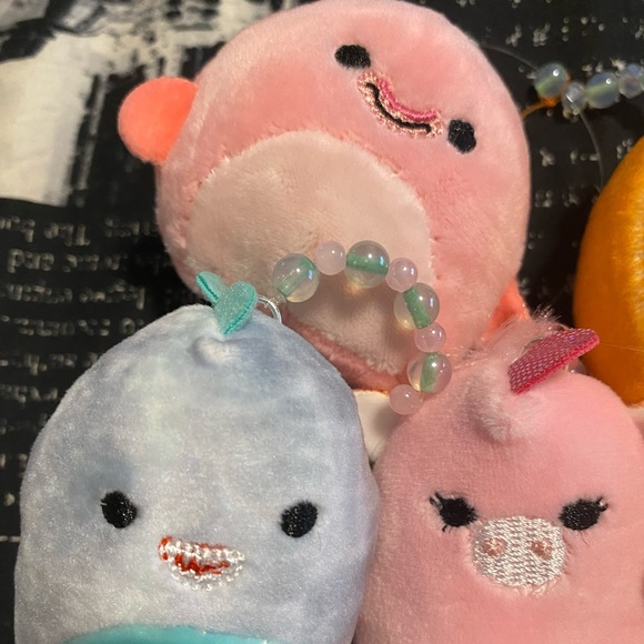 MYSTERY MICRO SQUISHMALLOW KEYCHAINS - Picture 8 of 10